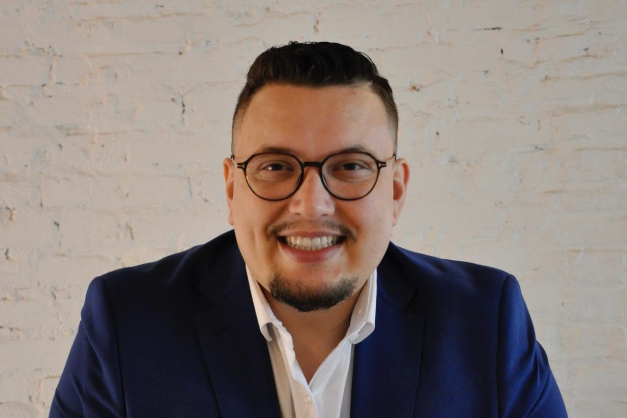 Dr. Gustavo Ferreira